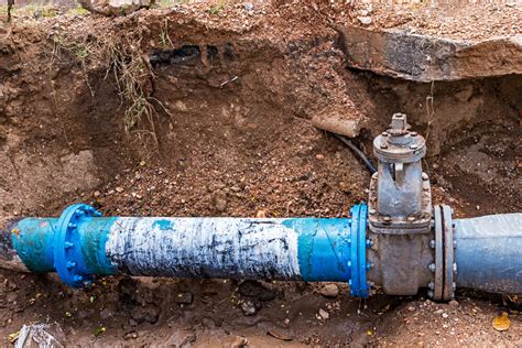 sewage leak under mobile home|10 Symptoms of a Damaged Sewer Pipe 